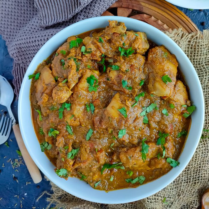 CHICKEN SEMI GRAVY 650 GRAMS